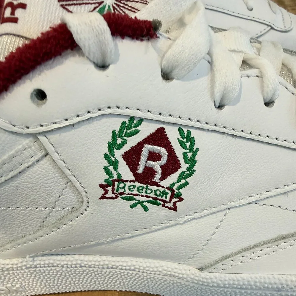 Reebok Club C 85 OG Crest White Classic Burgundy UNISEX NWT Size M 7.5/W9
